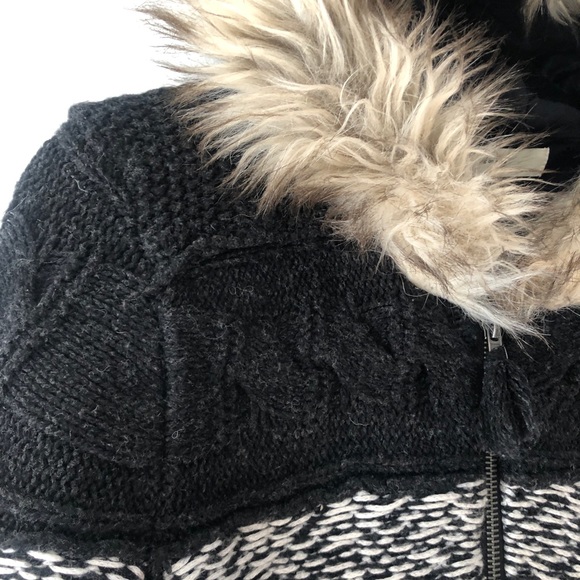 Anthropologie sweater with faux fur trimmed hood - Picture 3 of 8